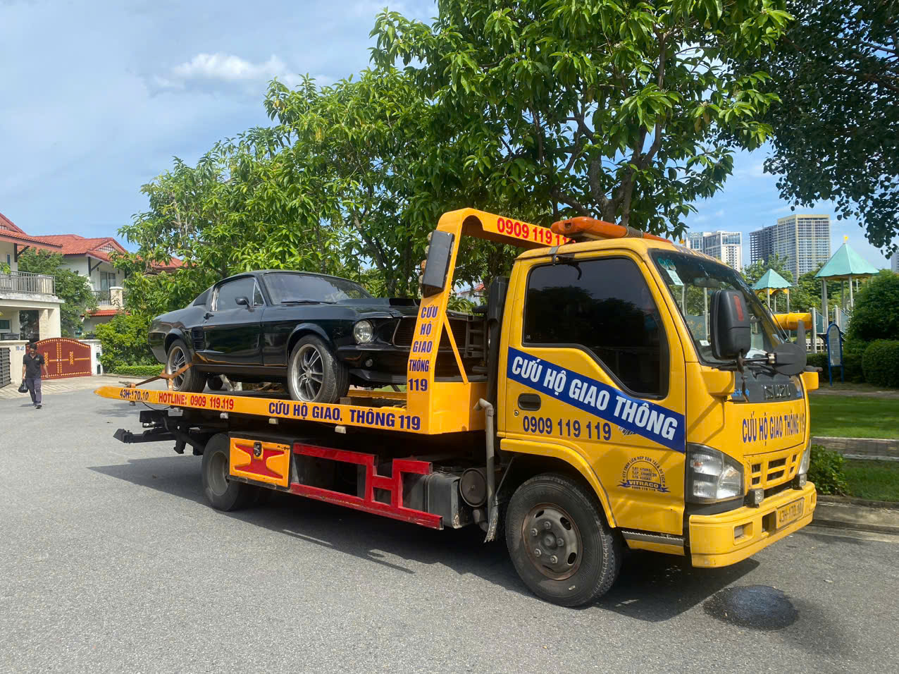 Xe ô tô bị ngập nước ảnh hưởng và gây hư hại những bộ phận gì?